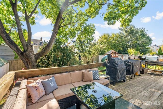 511 Decatur Avenue, Middlesex, NJ 08854