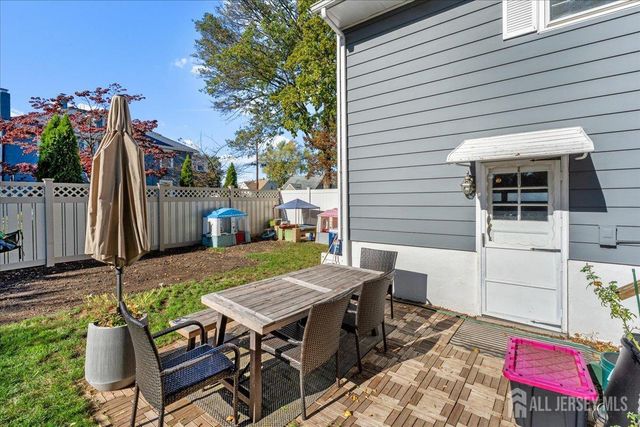 511 Decatur Avenue, Middlesex, NJ 08854