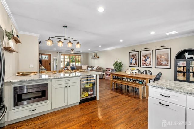 511 Decatur Avenue, Middlesex, NJ 08854