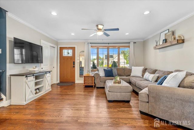 511 Decatur Avenue, Middlesex, NJ 08854