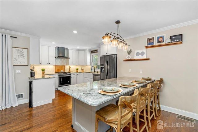 511 Decatur Avenue, Middlesex, NJ 08854