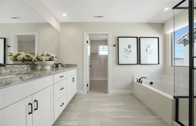 814 Divot Court, Perris, CA 92571