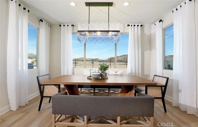 814 Divot Court, Perris, CA 92571