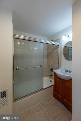 1715 S 16TH ST, Philadelphia, PA 19145