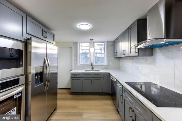 1715 S 16TH ST, Philadelphia, PA 19145