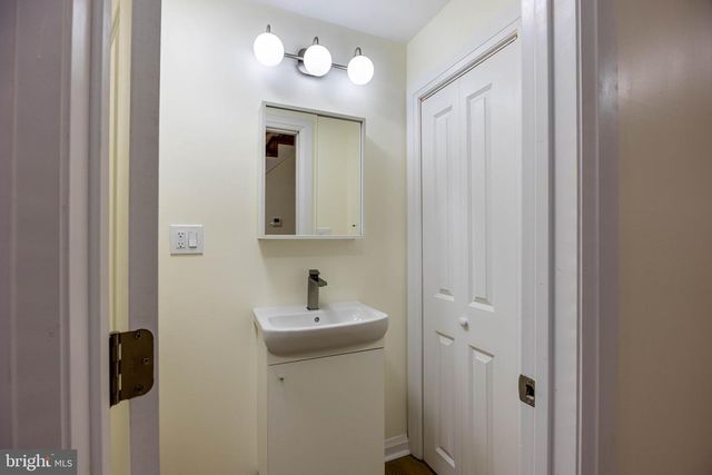 1715 S 16TH ST, Philadelphia, PA 19145