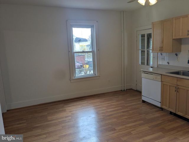 2033 GENESEE ST, Hamilton, NJ 08610