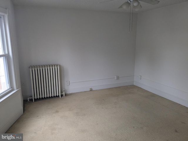 2033 GENESEE ST, Hamilton, NJ 08610