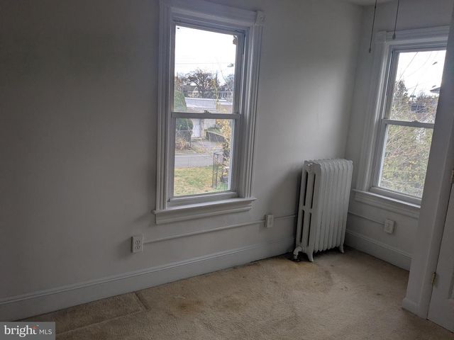 2033 GENESEE ST, Hamilton, NJ 08610