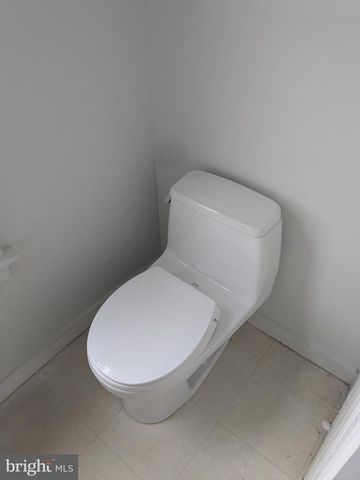 2033 GENESEE ST, Hamilton, NJ 08610