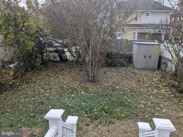 2033 GENESEE ST, Hamilton, NJ 08610