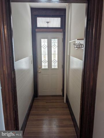 2033 GENESEE ST, Hamilton, NJ 08610