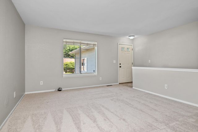 2957 Englewood Avenue SE, Grand Rapids, MI 49508