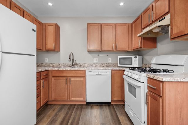 2957 Englewood Avenue SE, Grand Rapids, MI 49508