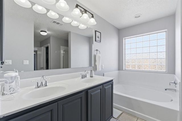 4208 Entrada Sonata, Santa Fe, NM 87505