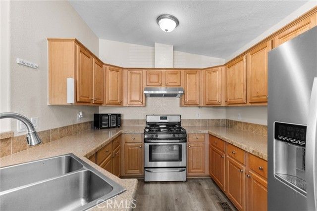 11401 Topanga Canyon Boulevard 35, Chatsworth (los Angeles), CA 91311