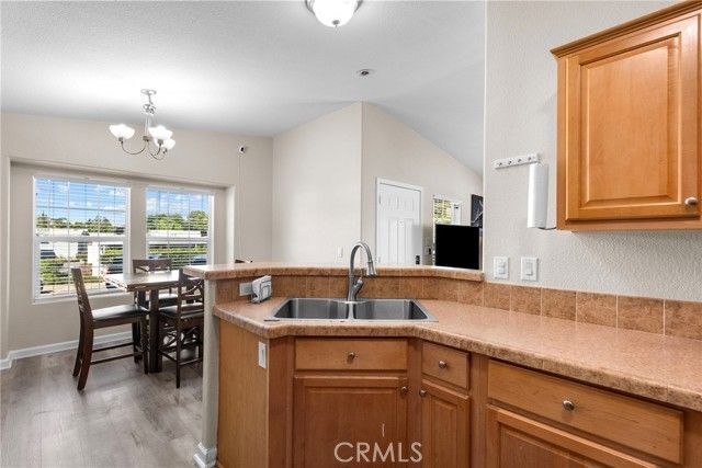 11401 Topanga Canyon Boulevard 35, Chatsworth (los Angeles), CA 91311