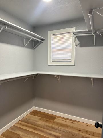 109 N Maple Street, Monett, MO 65708