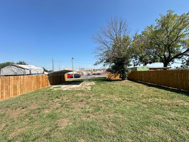 109 N Maple Street, Monett, MO 65708