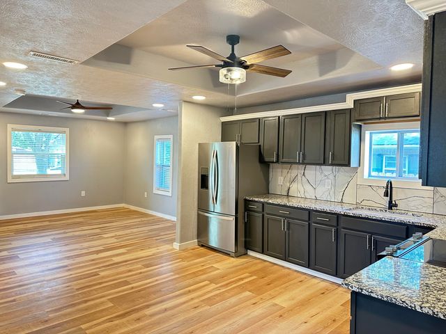 109 N Maple Street, Monett, MO 65708