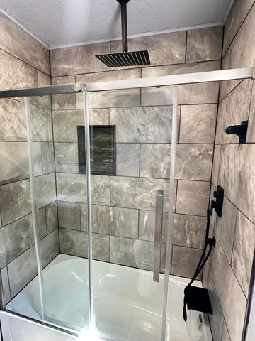 109 N Maple Street, Monett, MO 65708