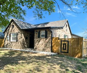 109 N Maple Street, Monett, MO 65708