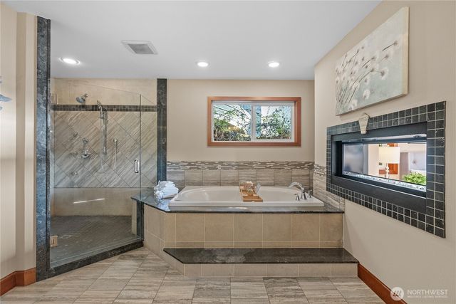 20619 NE 16th Street, Sammamish, WA 98074