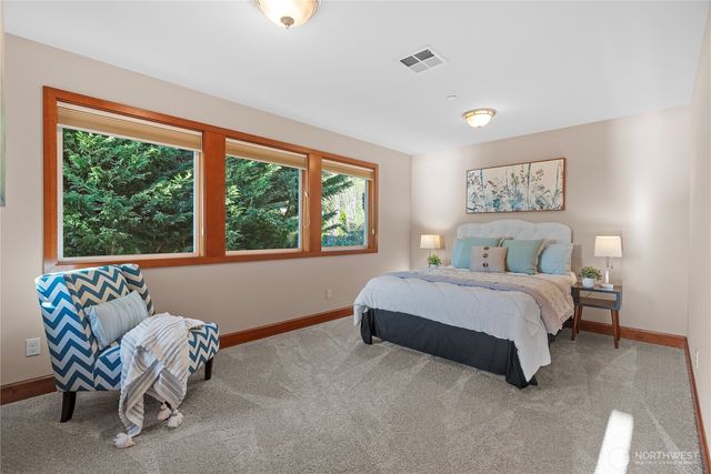 20619 NE 16th Street, Sammamish, WA 98074