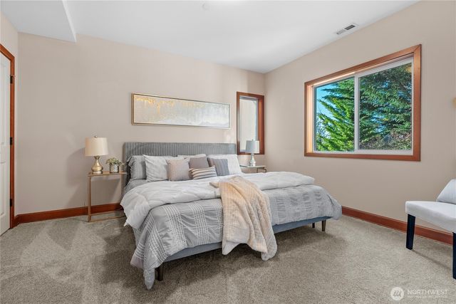 20619 NE 16th Street, Sammamish, WA 98074