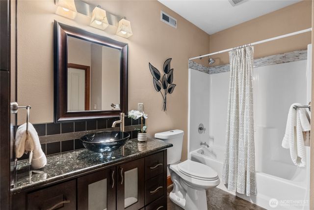 20619 NE 16th Street, Sammamish, WA 98074