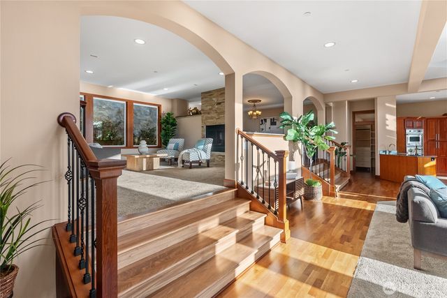 20619 NE 16th Street, Sammamish, WA 98074