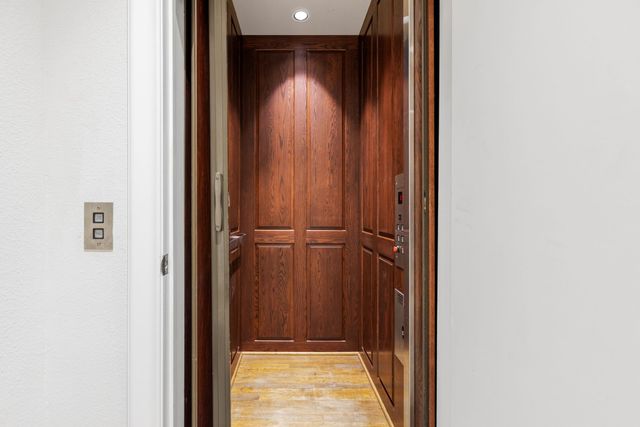 2214 Worthington Street, Dallas, TX 75204