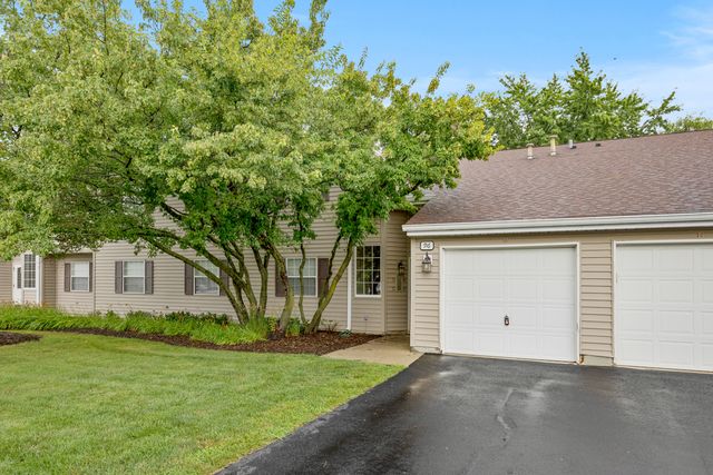 96 GANT Circle H, Streamwood, IL 60107