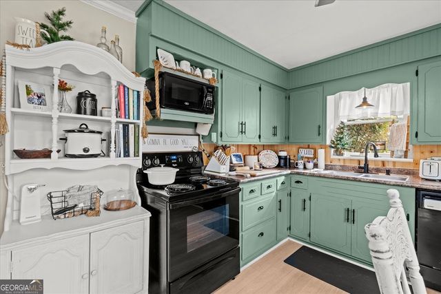 184 Garrett Circle, Carrollton, GA 30117