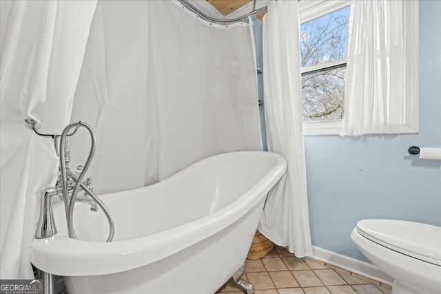 184 Garrett Circle, Carrollton, GA 30117