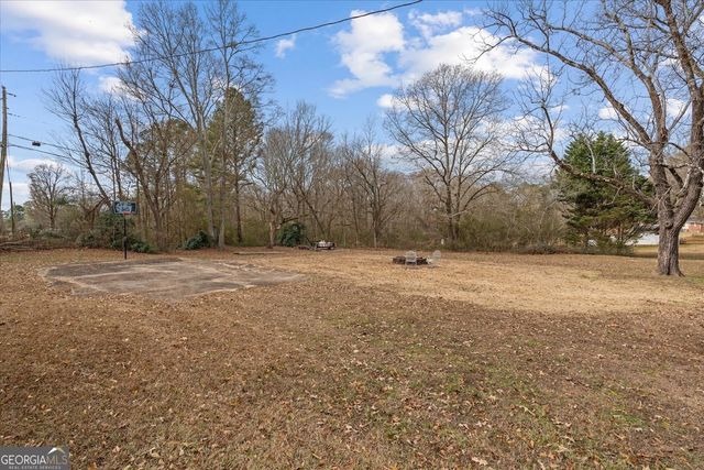 184 Garrett Circle, Carrollton, GA 30117