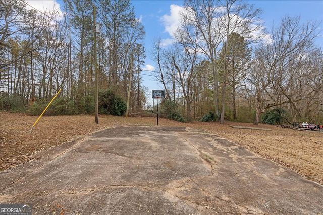 184 Garrett Circle, Carrollton, GA 30117