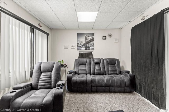 22151 Whitmore Street, Oak Park, MI 48237