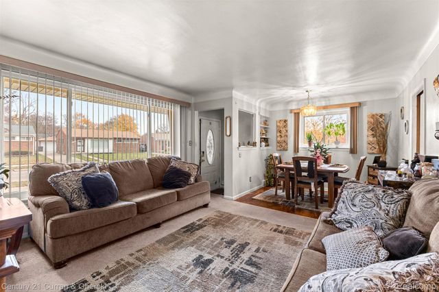 22151 Whitmore Street, Oak Park, MI 48237