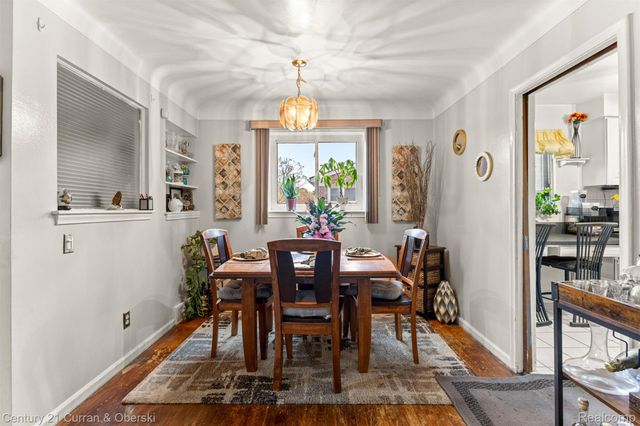 22151 Whitmore Street, Oak Park, MI 48237