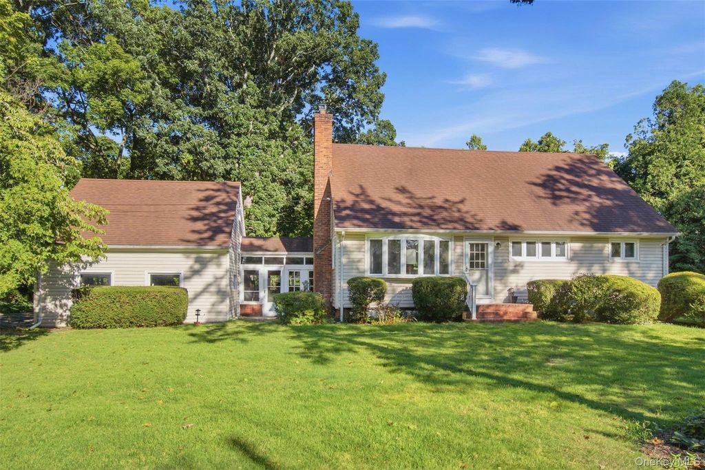 316 Lenox Road, Huntington Station, NY 11746 — photo 2