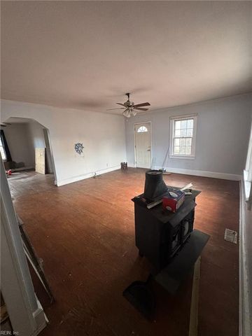 8022 Chesapeake BLVD, Norfolk, VA 23518