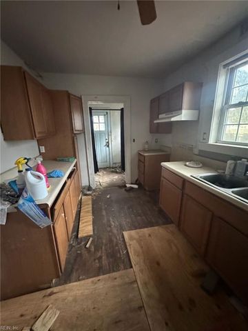 8022 Chesapeake BLVD, Norfolk, VA 23518