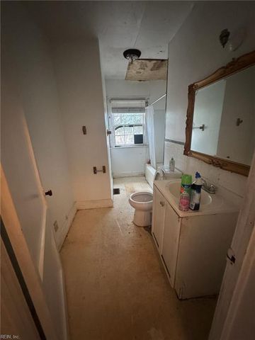 8022 Chesapeake BLVD, Norfolk, VA 23518