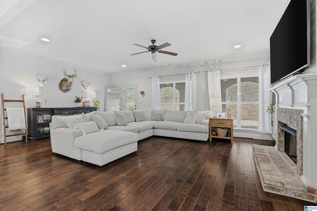 366 STRATHAVEN DRIVE, Pelham, AL 35124