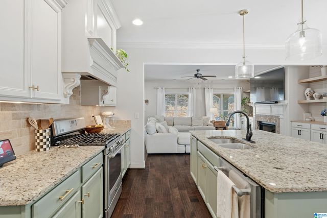 366 STRATHAVEN DRIVE, Pelham, AL 35124