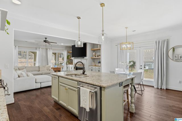 366 STRATHAVEN DRIVE, Pelham, AL 35124