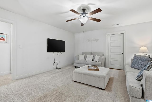 366 STRATHAVEN DRIVE, Pelham, AL 35124