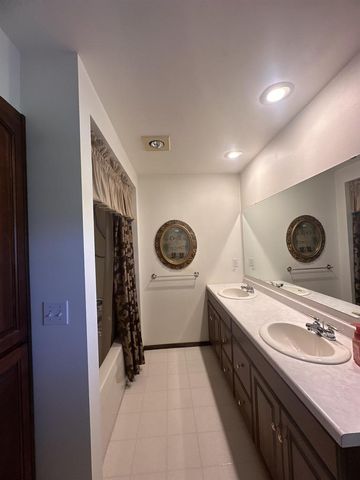 2704 BROOKVIEW DRIVE, Green Bay, WI 54313