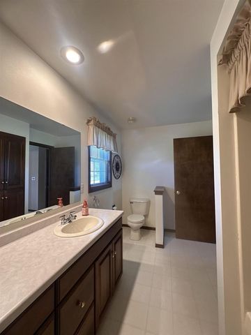 2704 BROOKVIEW DRIVE, Green Bay, WI 54313